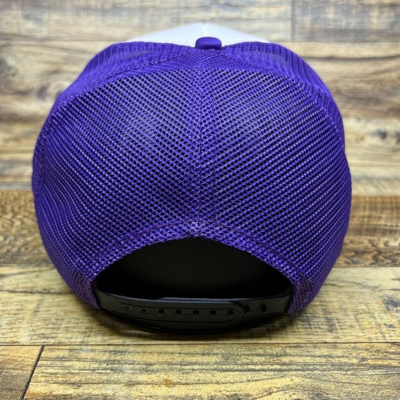 Six Flags Great Adventure Mens Trucker Hat Purple Snapback Theme Park Ball Cap - Picture 5 of 8